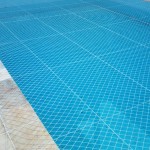 Rede de proteção para piscinas.
